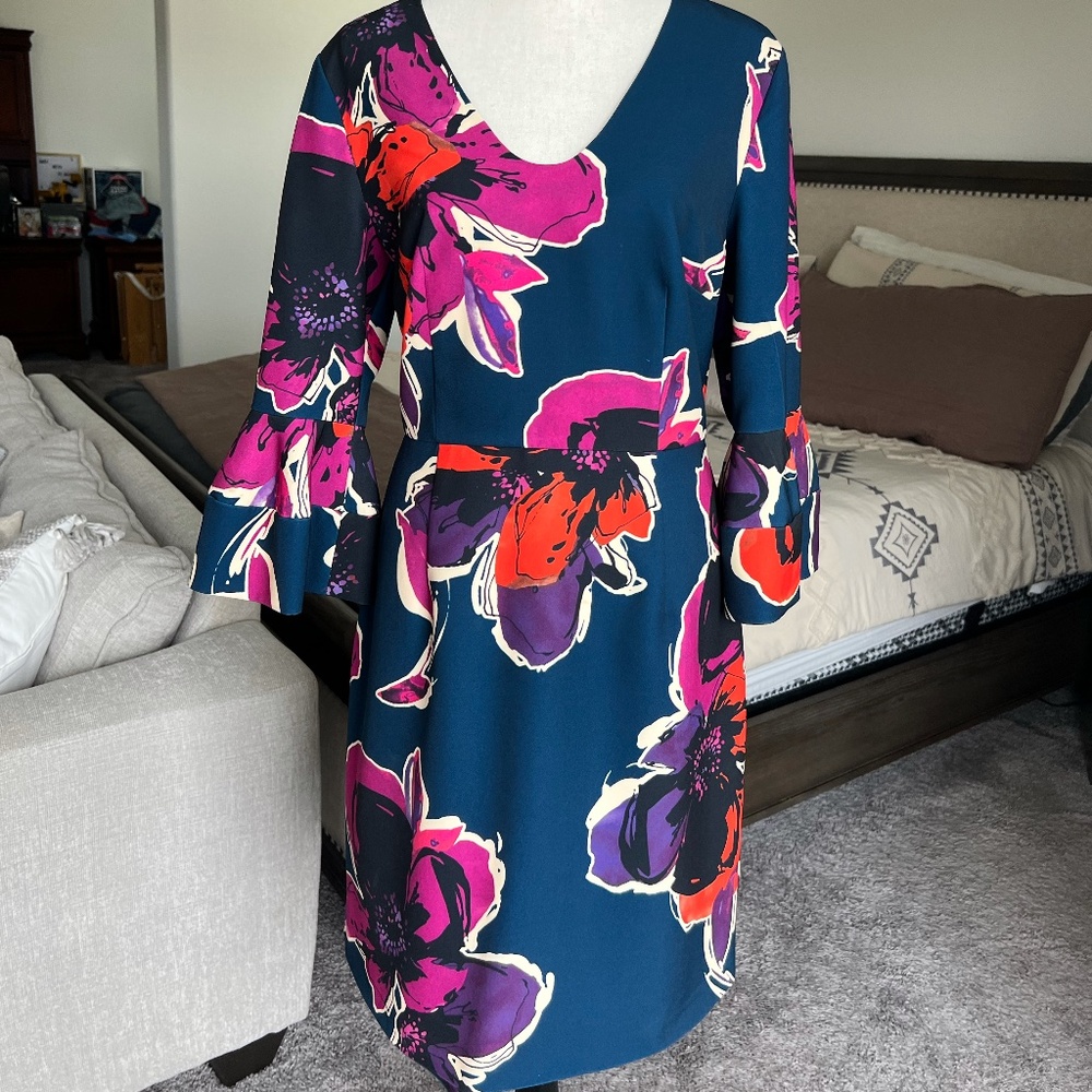 Above knee beautiful fabric and fit dress